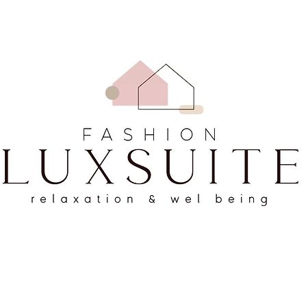 Lux Suite Tarento Exterior foto