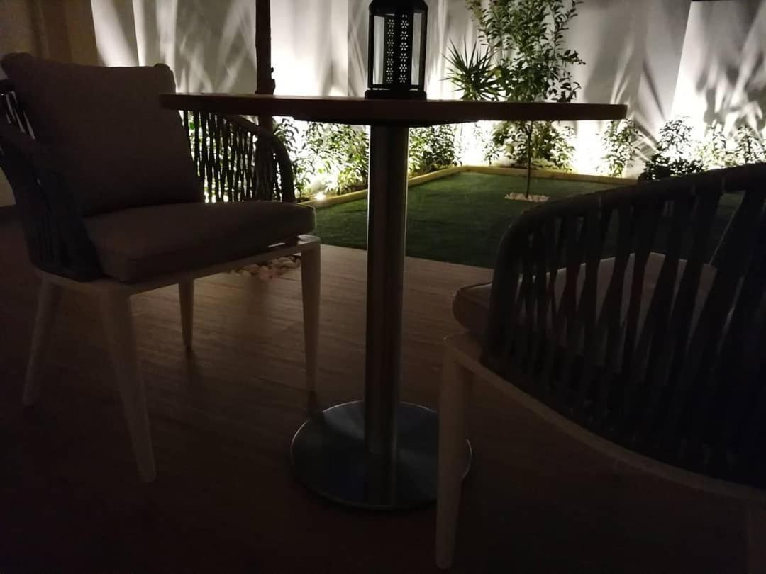 Lux Suite Tarento Exterior foto