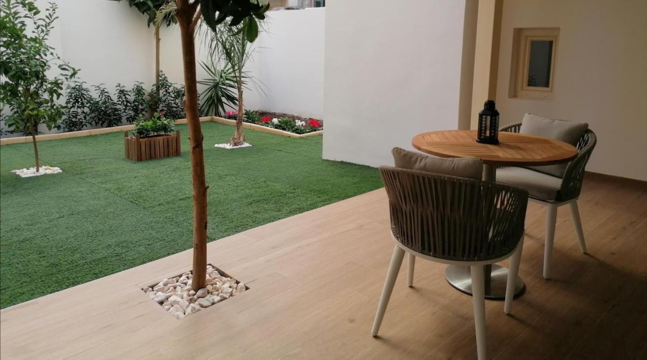 Lux Suite Tarento Exterior foto