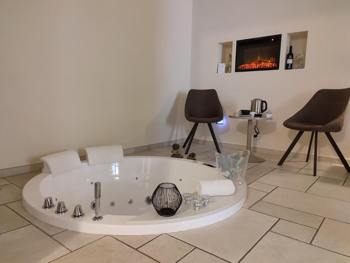 Lux Suite Tarento Exterior foto